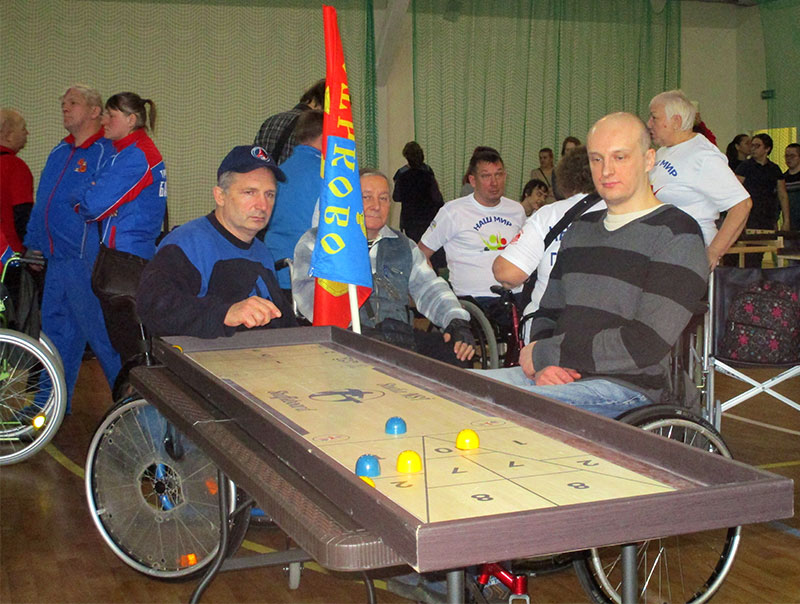 mitishi korolev invaday nastolka