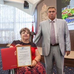 Награждение к 30-летию МООО ВОИ